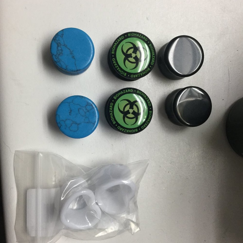 small lot 16 mm ear  gauge 5/8